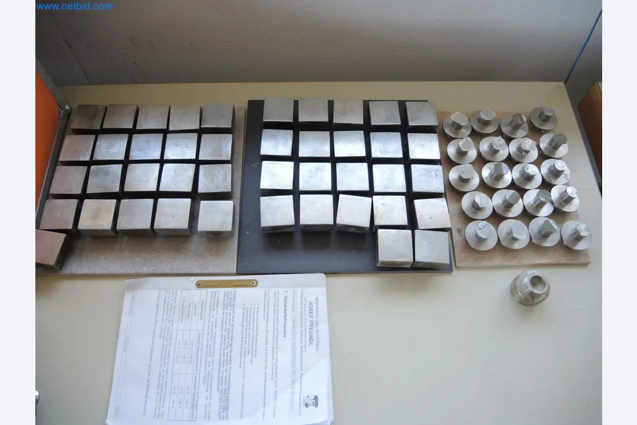 Machines for the production of insulation materials, EPS foam parts / particle foam components-5