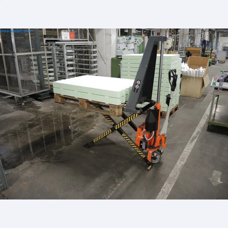 Machines for the production of insulation materials, EPS foam parts / particle foam components-1