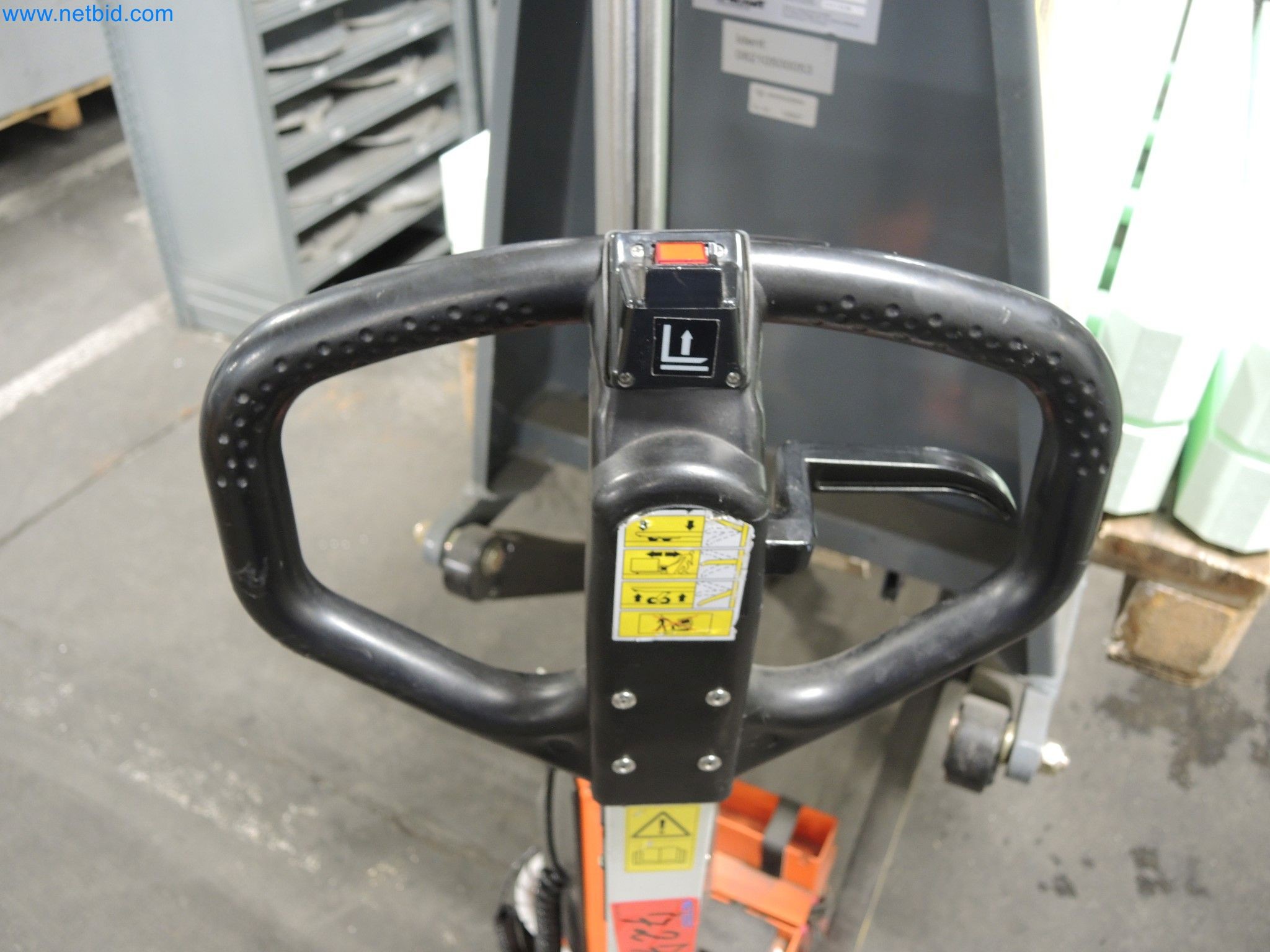 Machines for the production of insulation materials, EPS foam parts / particle foam components-2