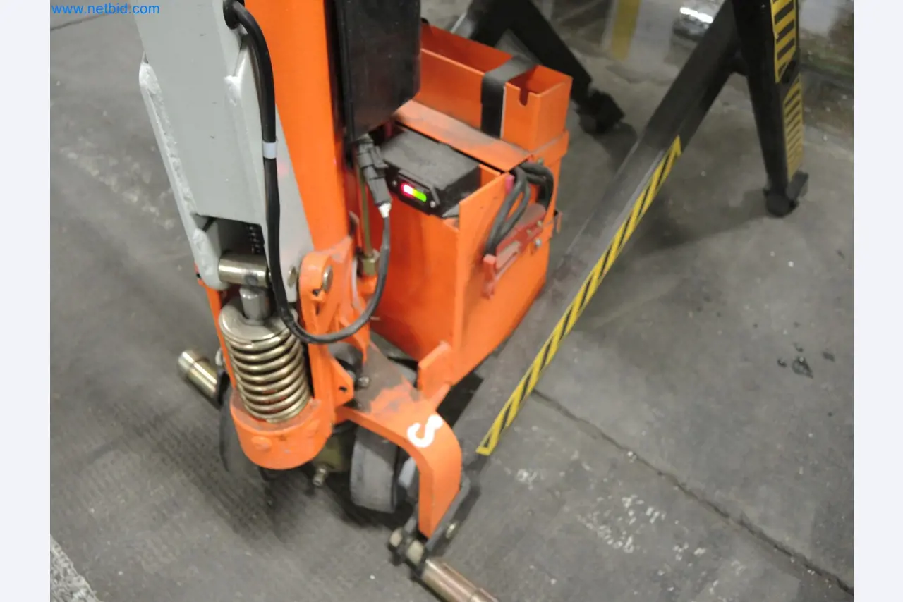 Machines for the production of insulation materials, EPS foam parts / particle foam components-3