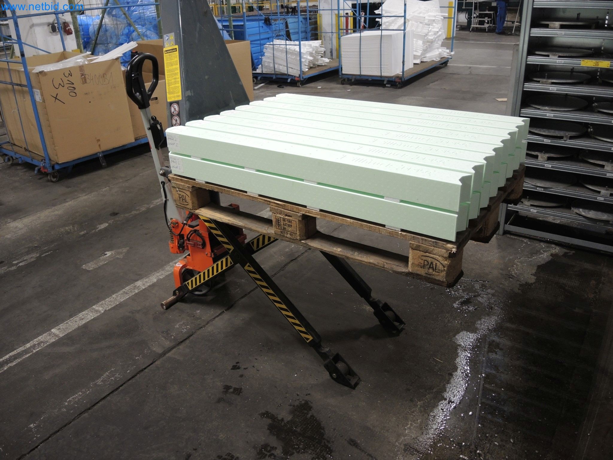 Machines for the production of insulation materials, EPS foam parts / particle foam components-5