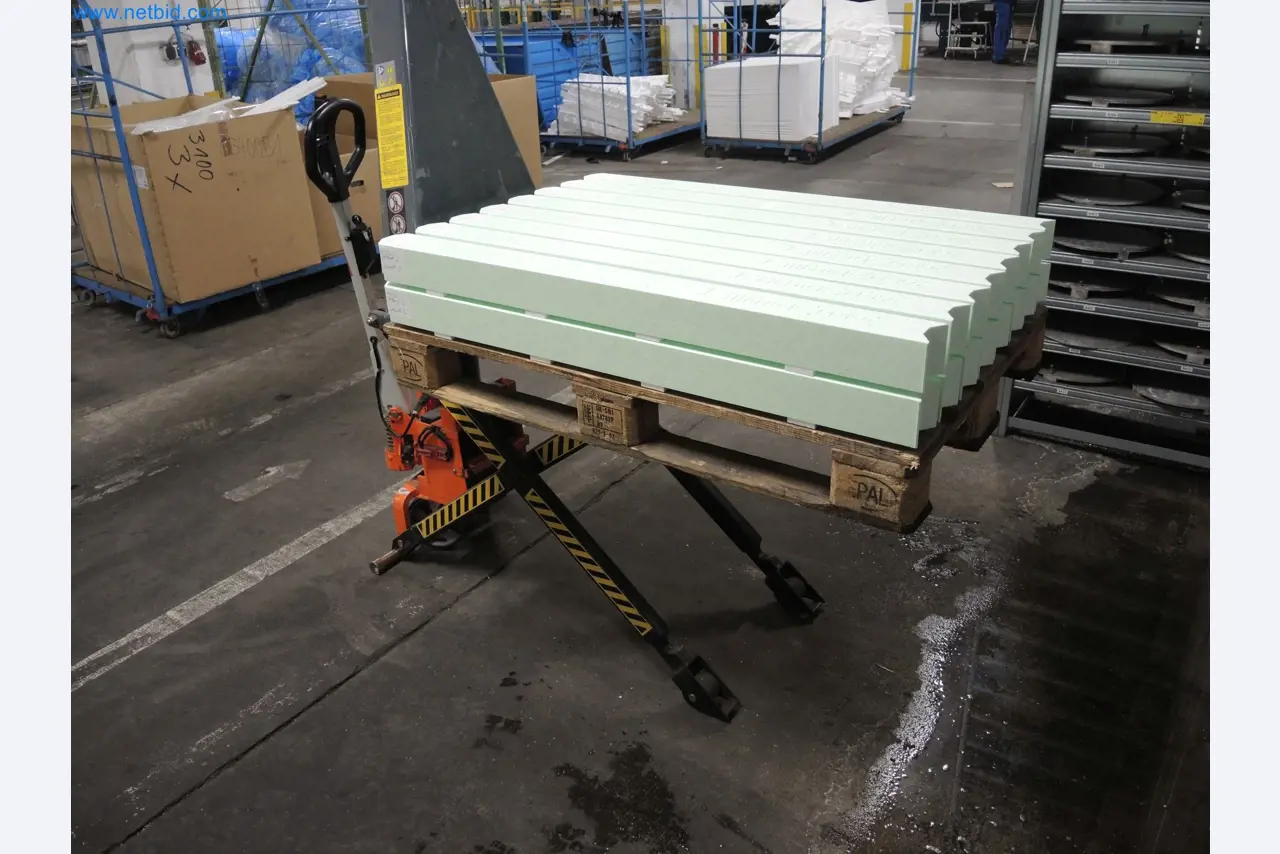 Machines for the production of insulation materials, EPS foam parts / particle foam components-5