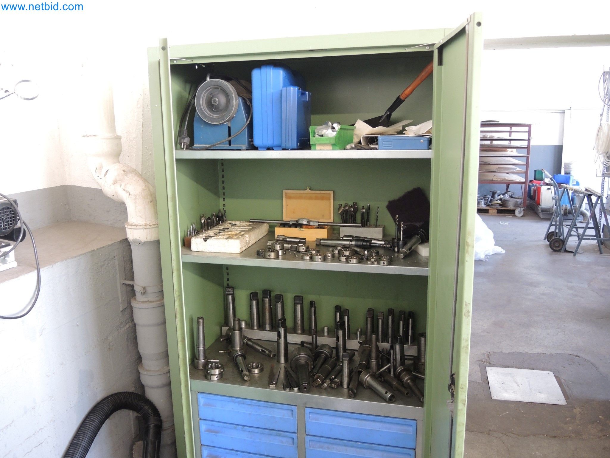 Machines for the production of insulation materials, EPS foam parts / particle foam components-4