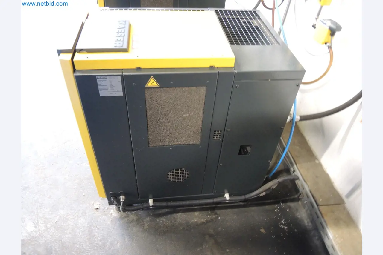 Machines for the production of insulation materials, EPS foam parts / particle foam components-2