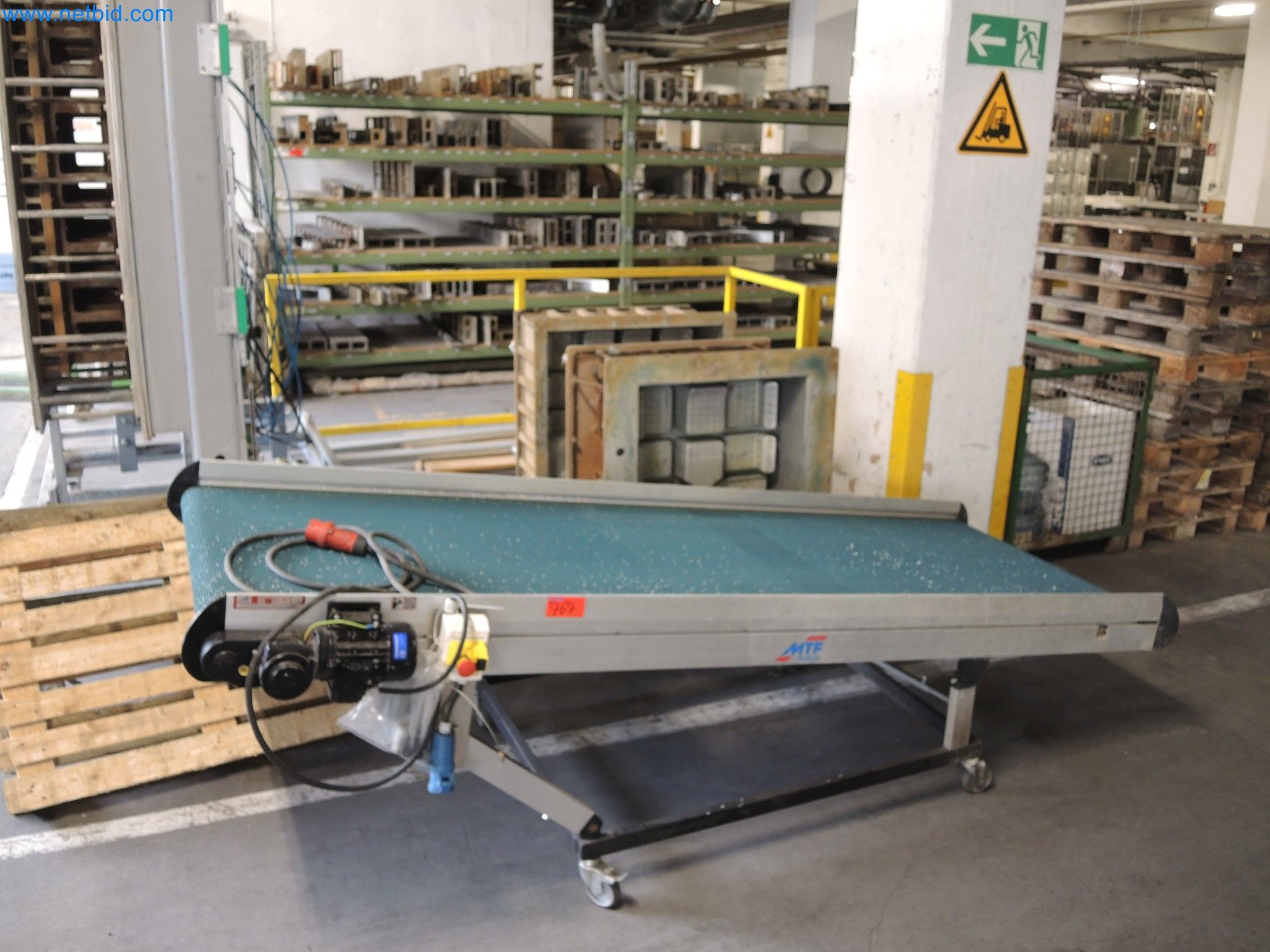 Maszyny do produkcji materiałów izolacyjnych, elementów z pianki EPS / elementów z pianki wiórowej-1