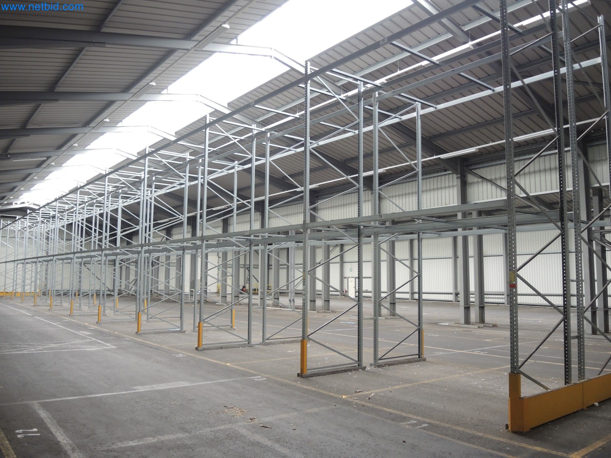 Machines for the production of insulation materials, EPS foam parts / particle foam components-1