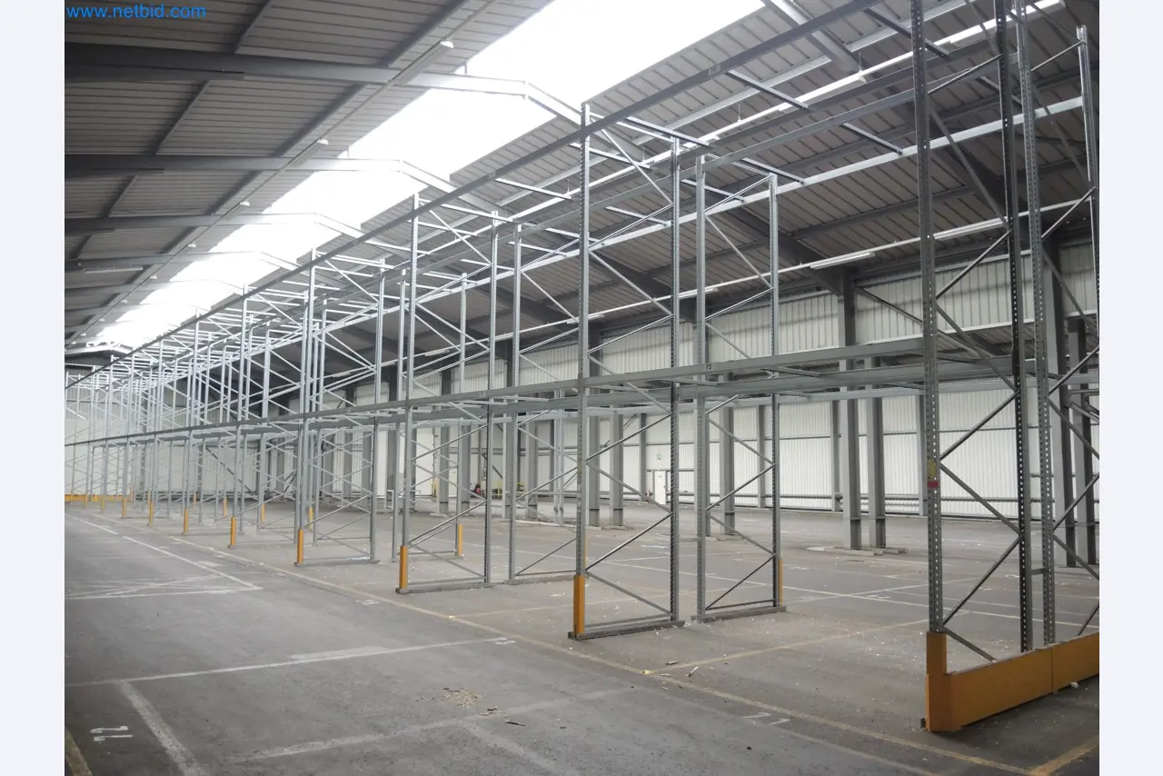 Machines for the production of insulation materials, EPS foam parts / particle foam components-1