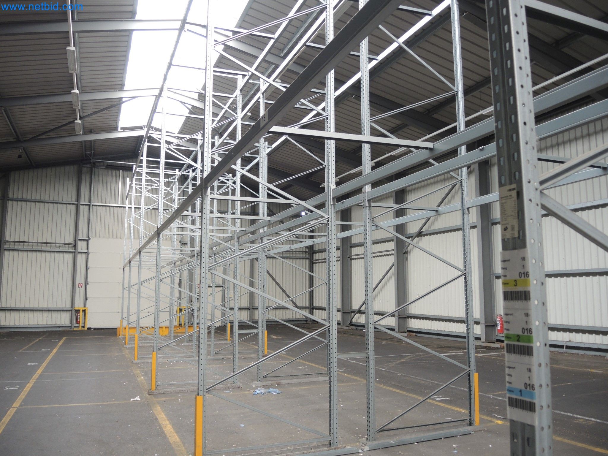 Machines for the production of insulation materials, EPS foam parts / particle foam components-3