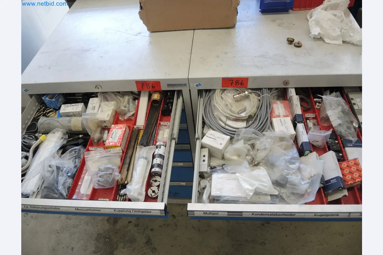 Machines for the production of insulation materials, EPS foam parts / particle foam components-2