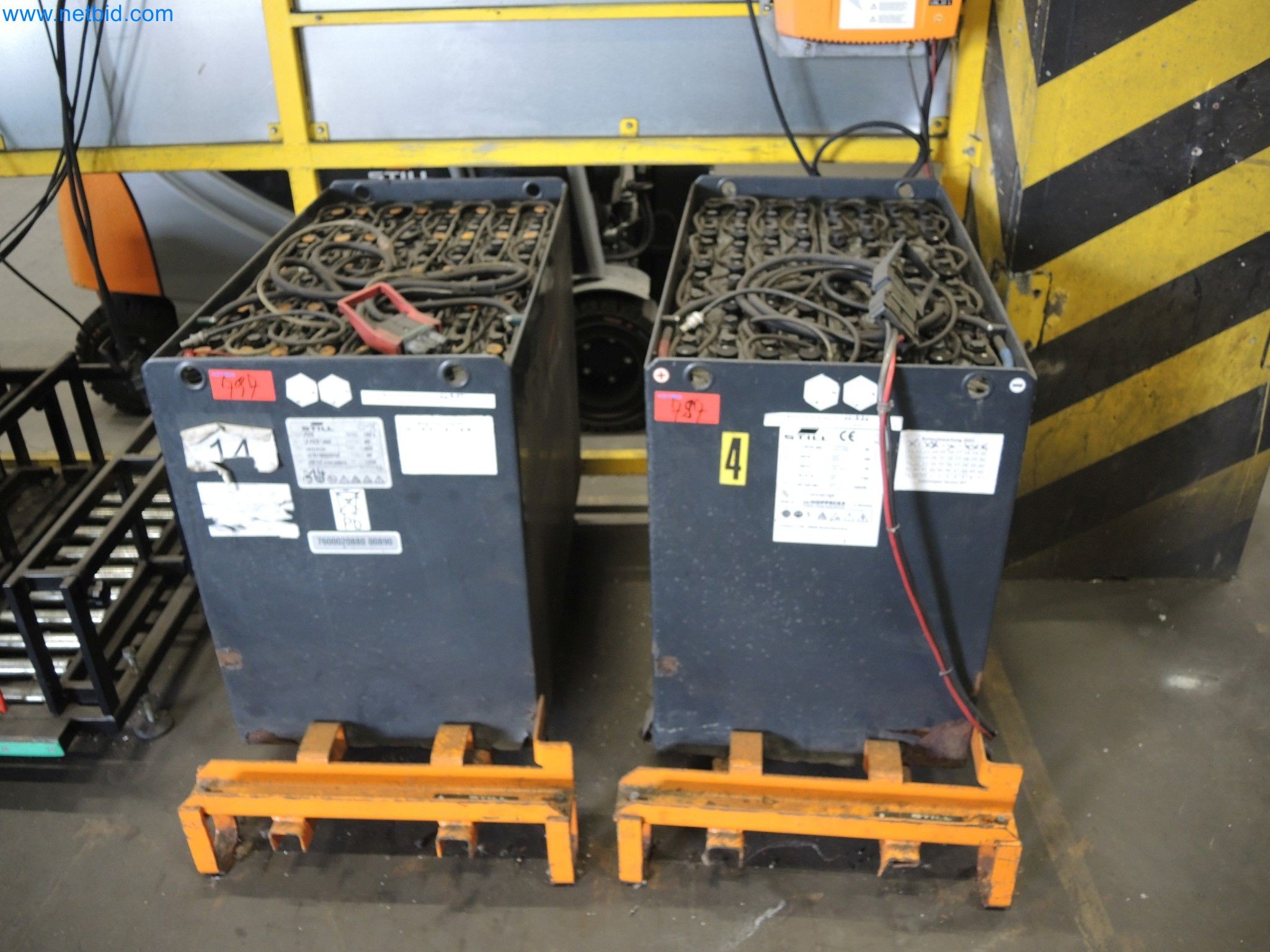 Machines for the production of insulation materials, EPS foam parts / particle foam components-1