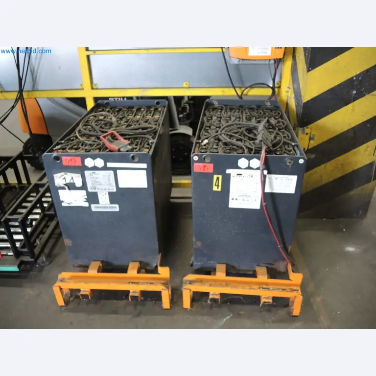 Machines for the production of insulation materials, EPS foam parts / particle foam components-1