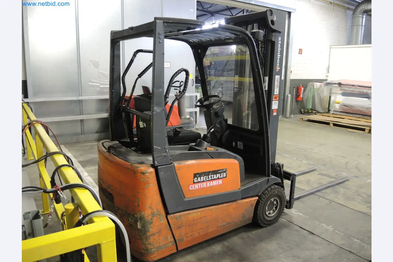 Machines for the production of insulation materials, EPS foam parts / particle foam components-2