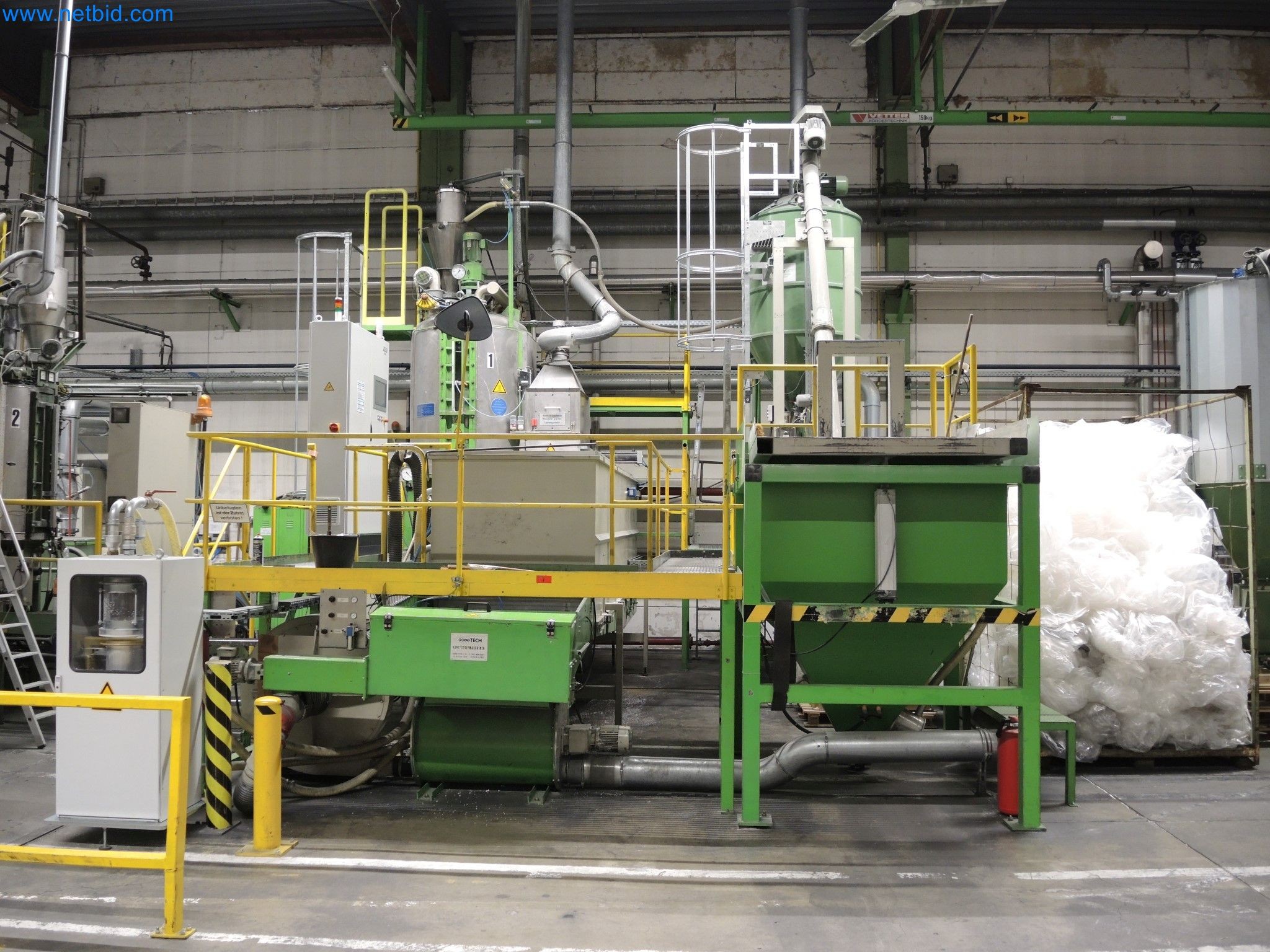 Machines for the production of insulation materials, EPS foam parts / particle foam components-1