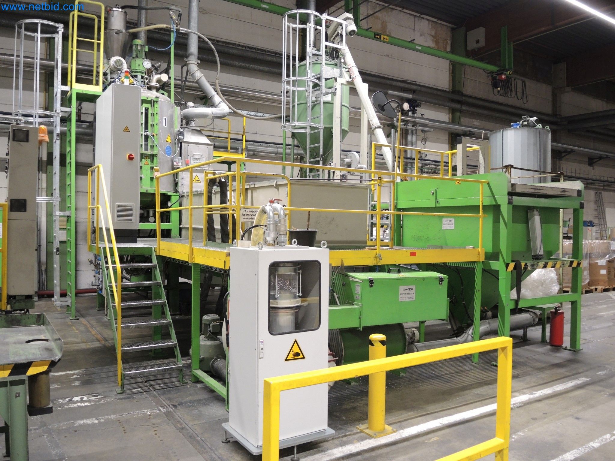 Machines for the production of insulation materials, EPS foam parts / particle foam components-2