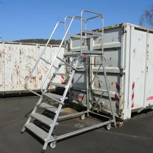 Aluminiowa drabina platformowa Zarges