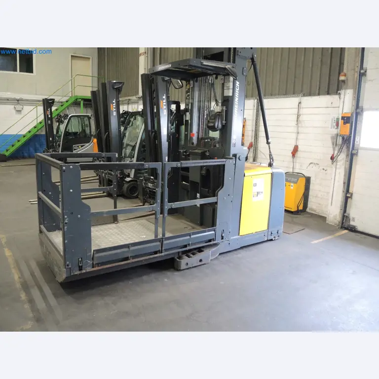 Machines for the production of insulation materials, EPS foam parts / particle foam components-1