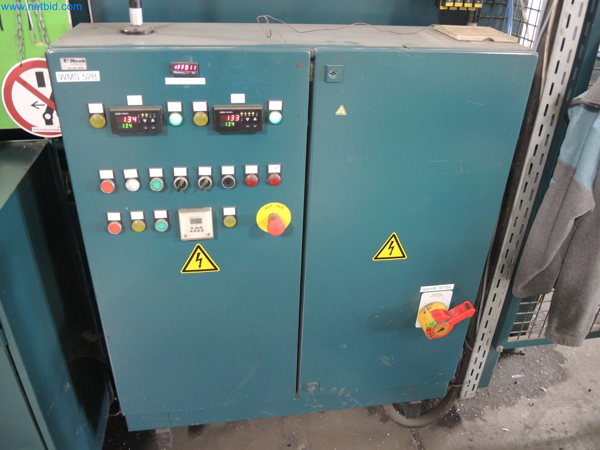 Machines for the production of insulation materials, EPS foam parts / particle foam components-11