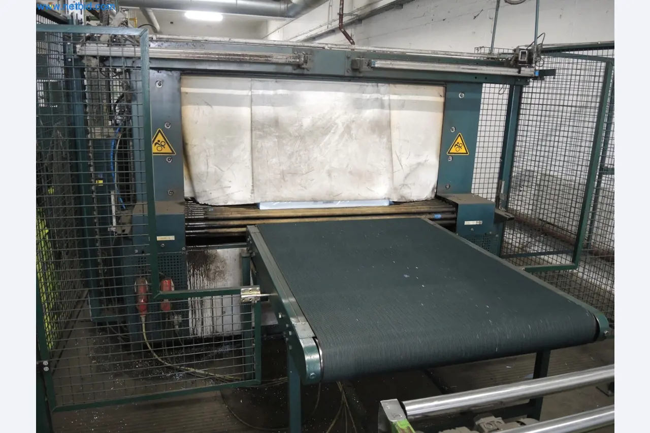 Machines for the production of insulation materials, EPS foam parts / particle foam components-13