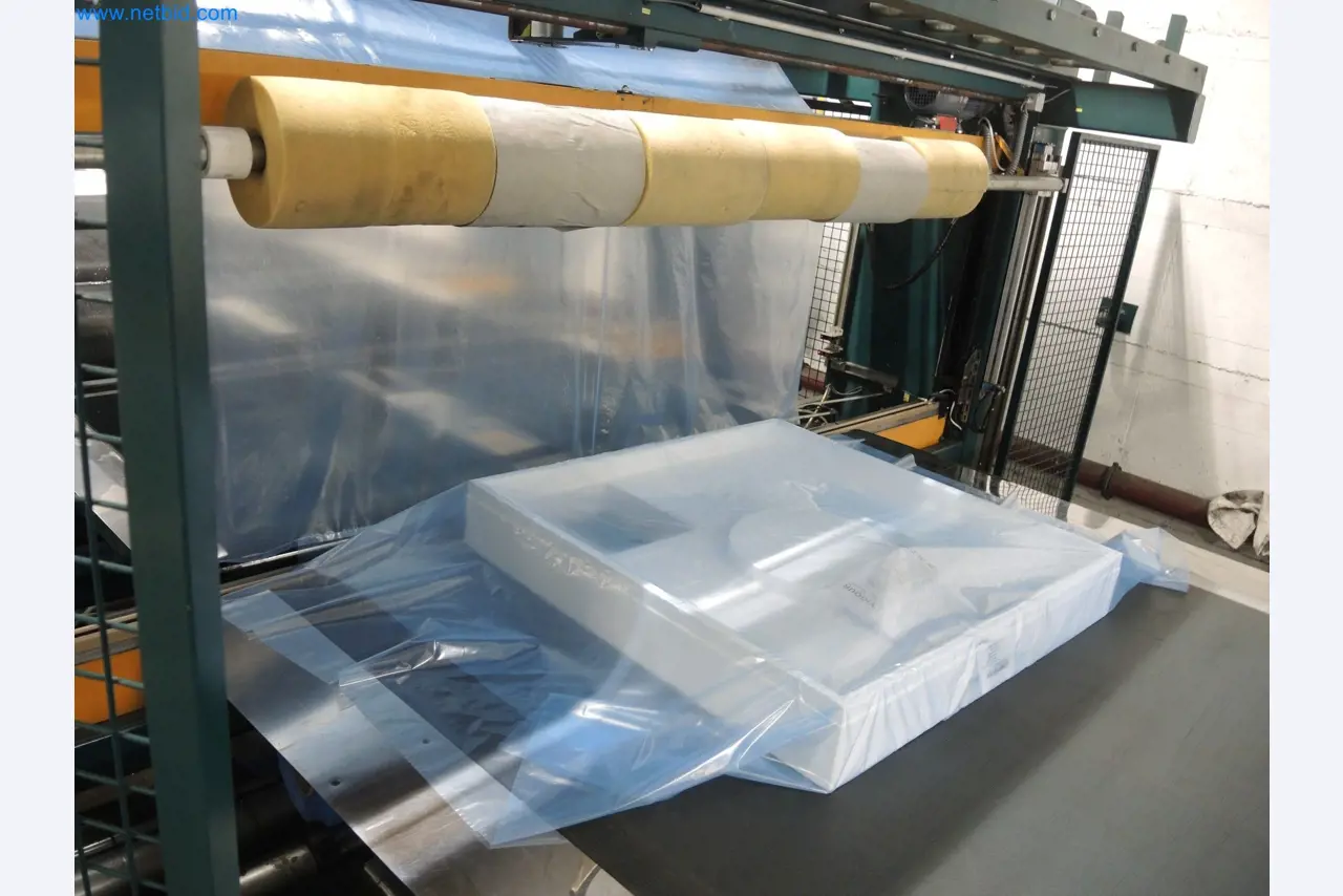 Machines for the production of insulation materials, EPS foam parts / particle foam components-7