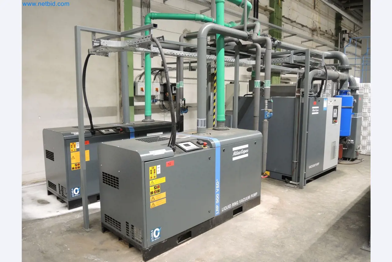 Machines for the production of insulation materials, EPS foam parts / particle foam components-1