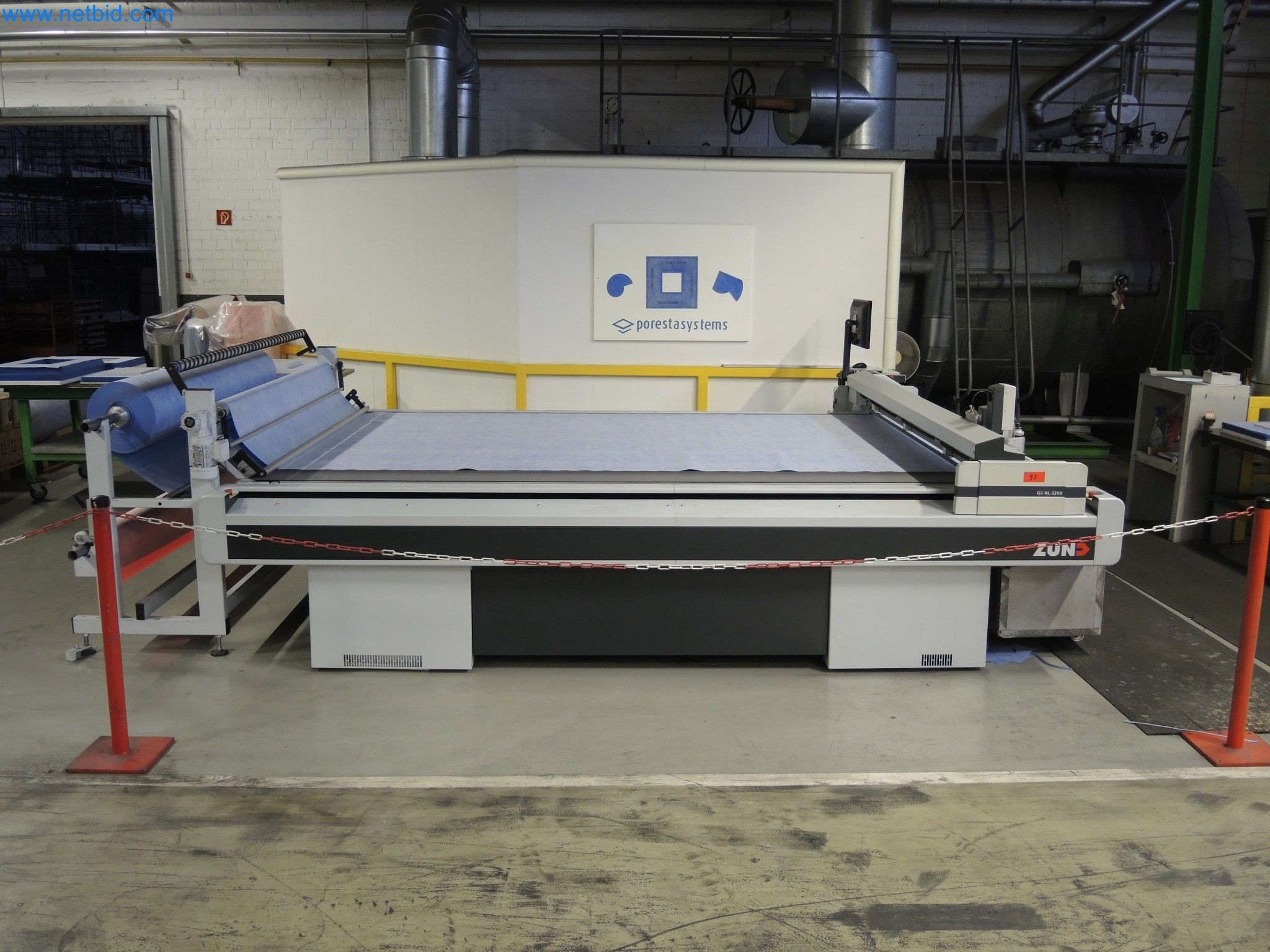 Machines for the production of insulation materials, EPS foam parts / particle foam components-2