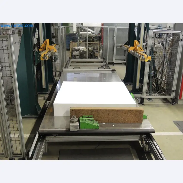 Machines for the production of insulation materials, EPS foam parts / particle foam components-2