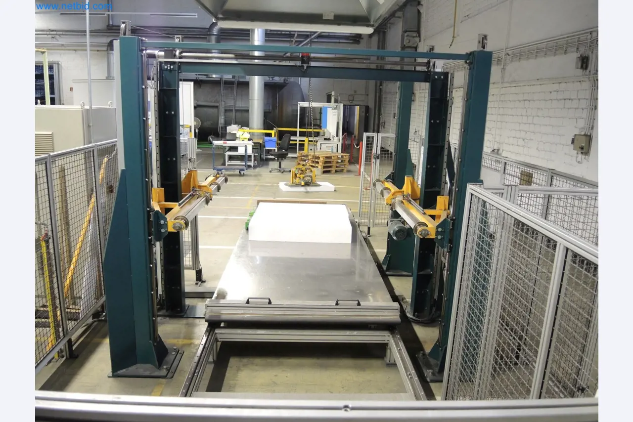 Machines for the production of insulation materials, EPS foam parts / particle foam components-6