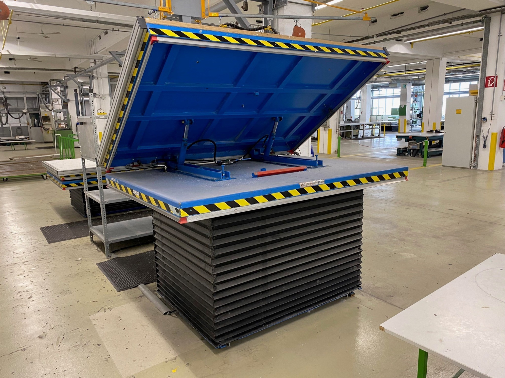 Maszyny do produkcji materiałów izolacyjnych, elementów z pianki EPS / elementów z pianki wiórowej-4