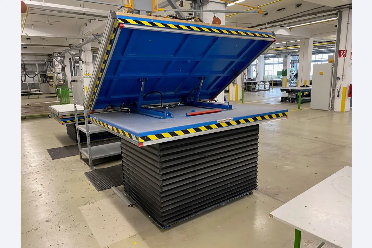 Maszyny do produkcji materiałów izolacyjnych, elementów z pianki EPS / elementów z pianki wiórowej-12