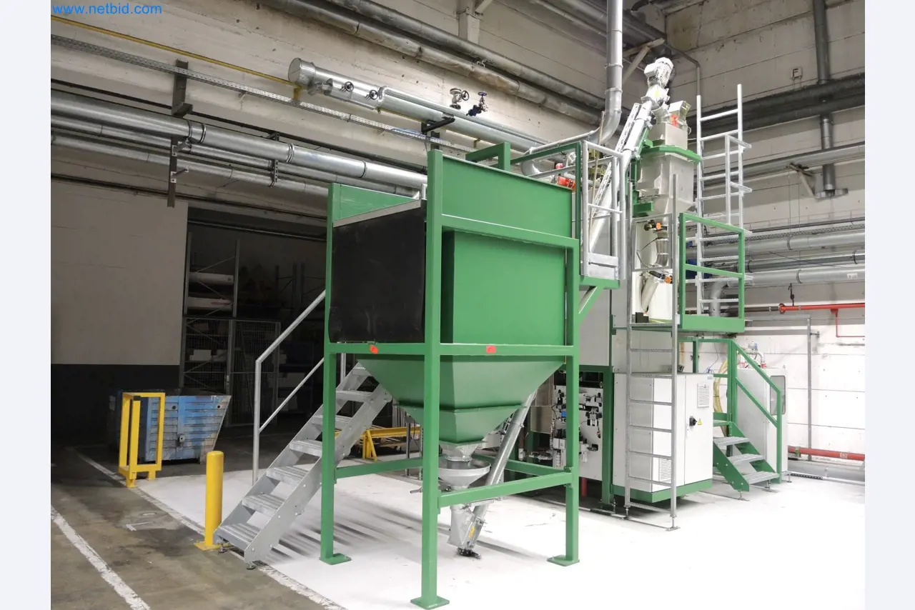 Machines for the production of insulation materials, EPS foam parts / particle foam components-1