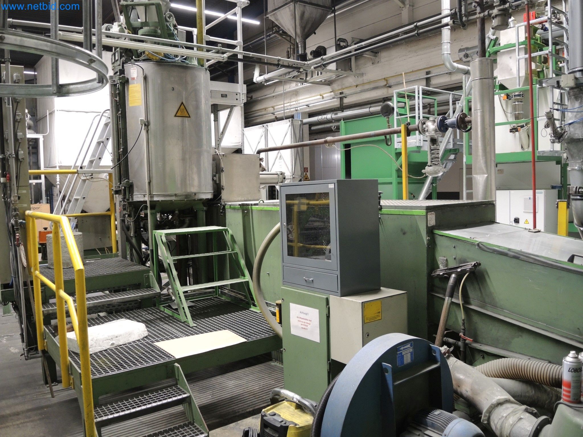 Machines for the production of insulation materials, EPS foam parts / particle foam components-3
