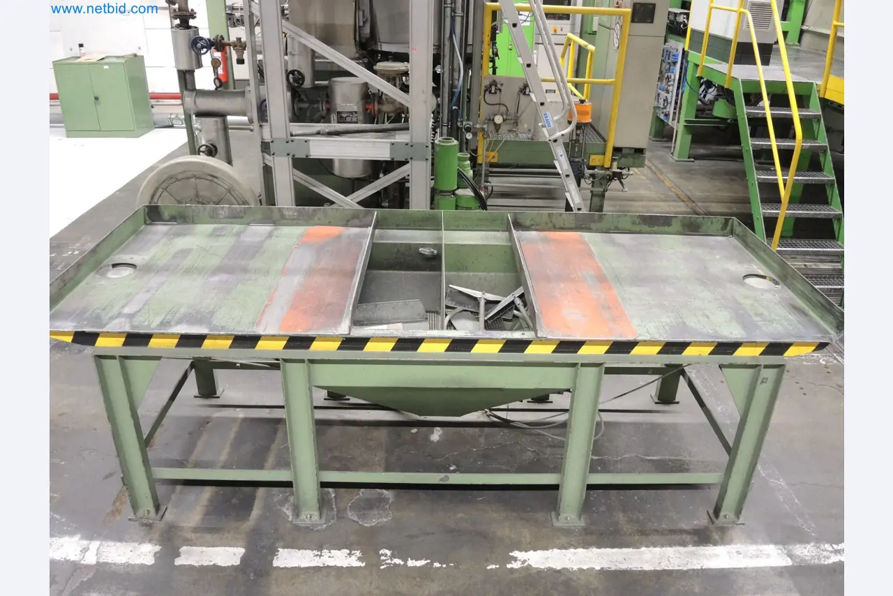 Machines for the production of insulation materials, EPS foam parts / particle foam components-6