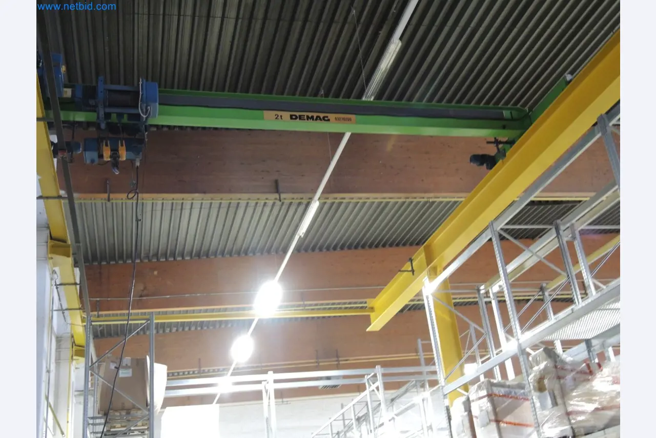 Machines for the production of insulation materials, EPS foam parts / particle foam components-1