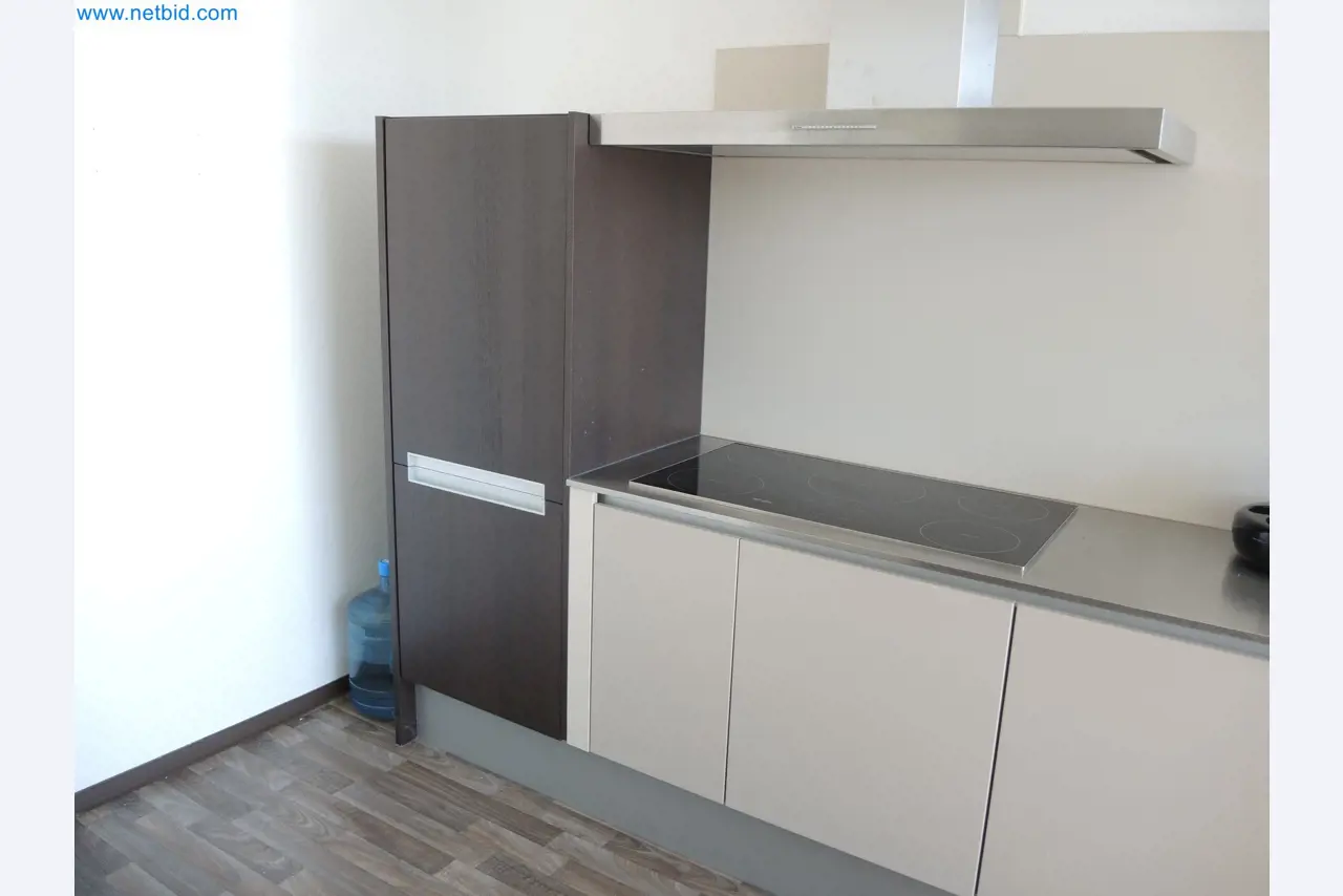 Machines for the production of insulation materials, EPS foam parts / particle foam components-1