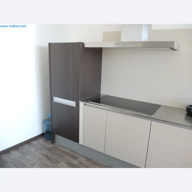 Machines for the production of insulation materials, EPS foam parts / particle foam components-1