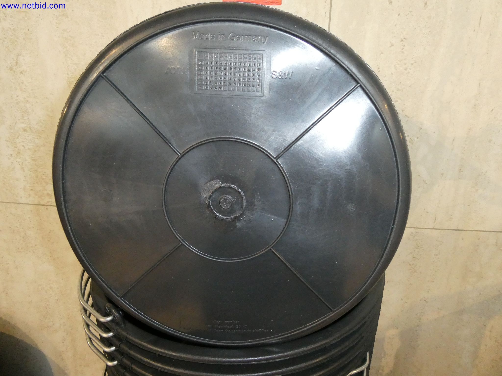 Tehnologija skladiščenja, popisi Prostor za barvanje in polaganje ploščic, razstava ploščic, popisi-3