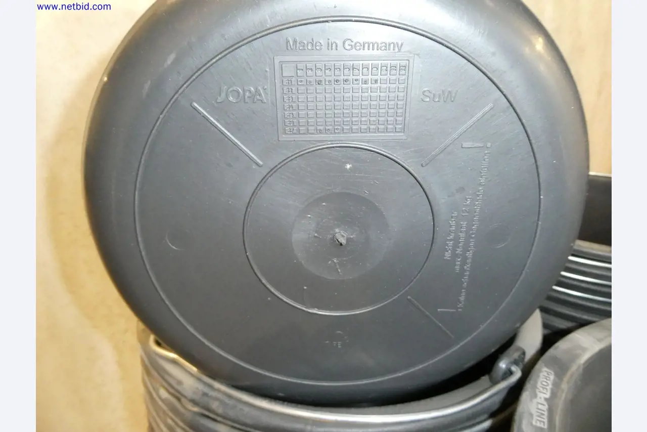 Technique de stockage, stocks de marchandises Domaine de la peinture et du carrelage, exposition de carreaux, inventaire-5