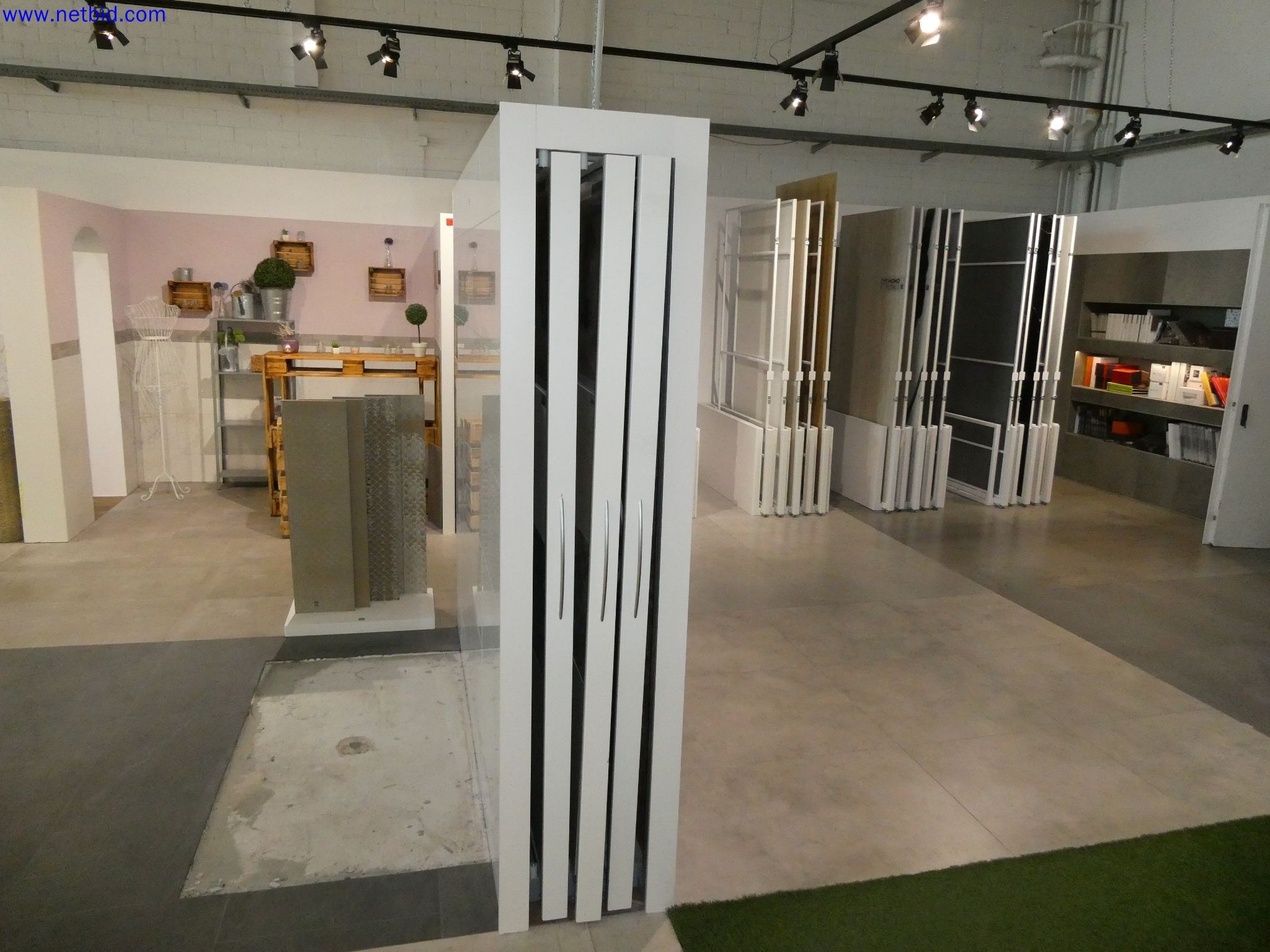 Storage technology, inventories Painting and tiling area, tile exhibition, inventory-18