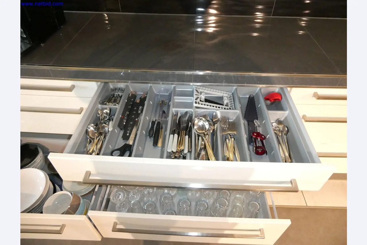 Opslagtechniek, inventaris Schilder- en tegelwerkruimte, tegeltentoonstelling, inventaris-13