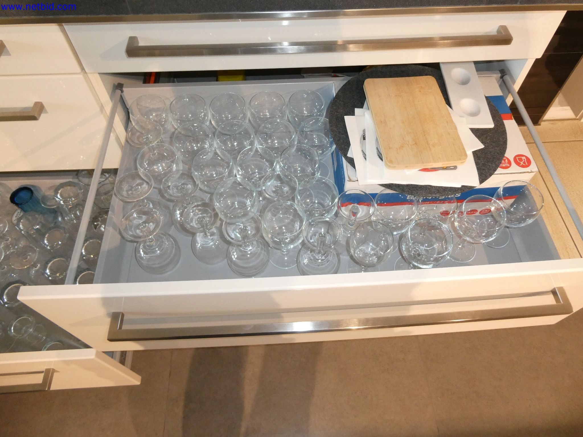 Storage technology, inventories Painting and tiling area, tile exhibition, inventory-6