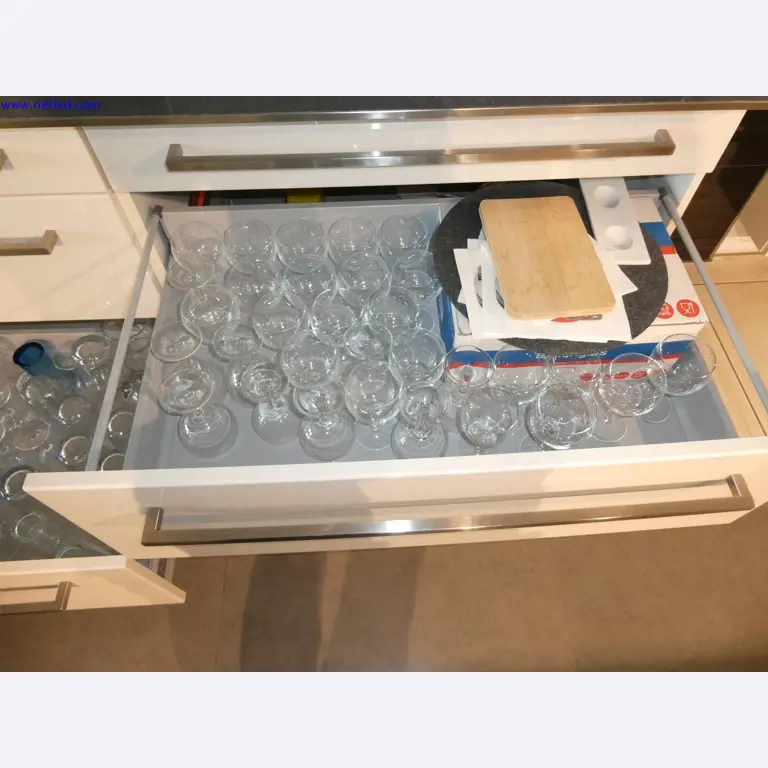 Opslagtechniek, inventaris Schilder- en tegelwerkruimte, tegeltentoonstelling, inventaris-6