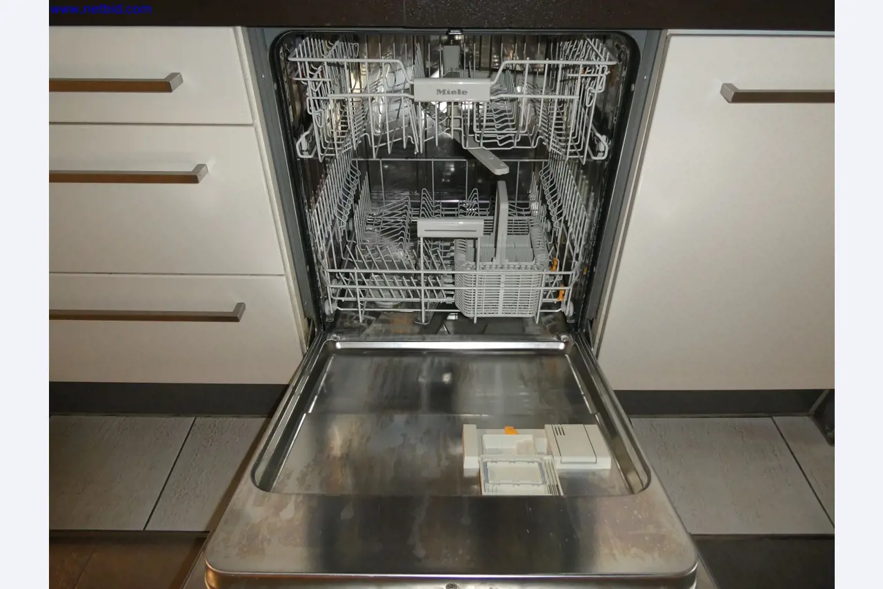 Opslagtechniek, inventaris Schilder- en tegelwerkruimte, tegeltentoonstelling, inventaris-9