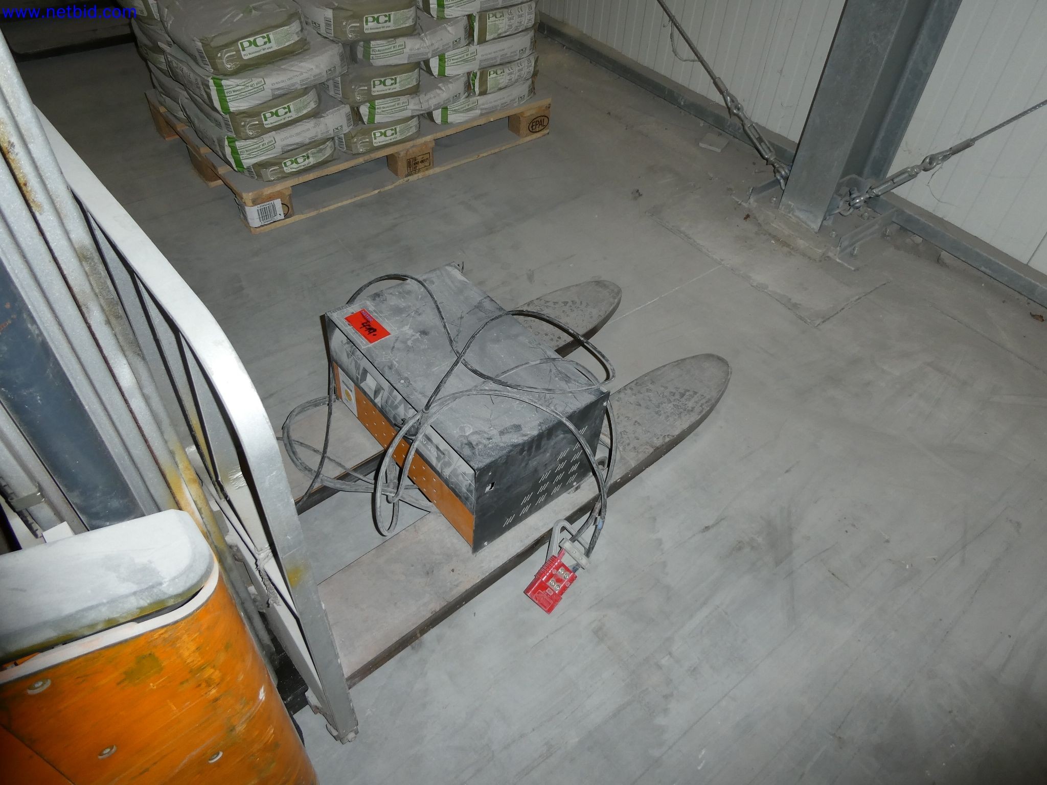 Storage technology, inventories Painting and tiling area, tile exhibition, inventory-3