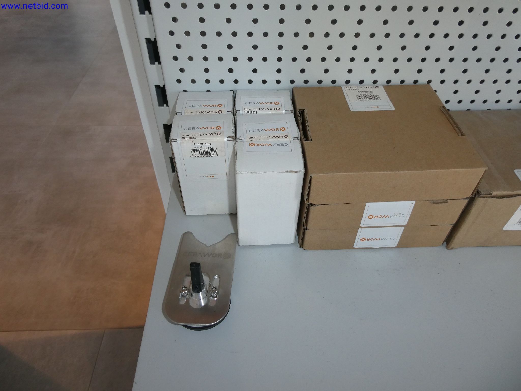 Storage technology, inventories Painting and tiling area, tile exhibition, inventory-2