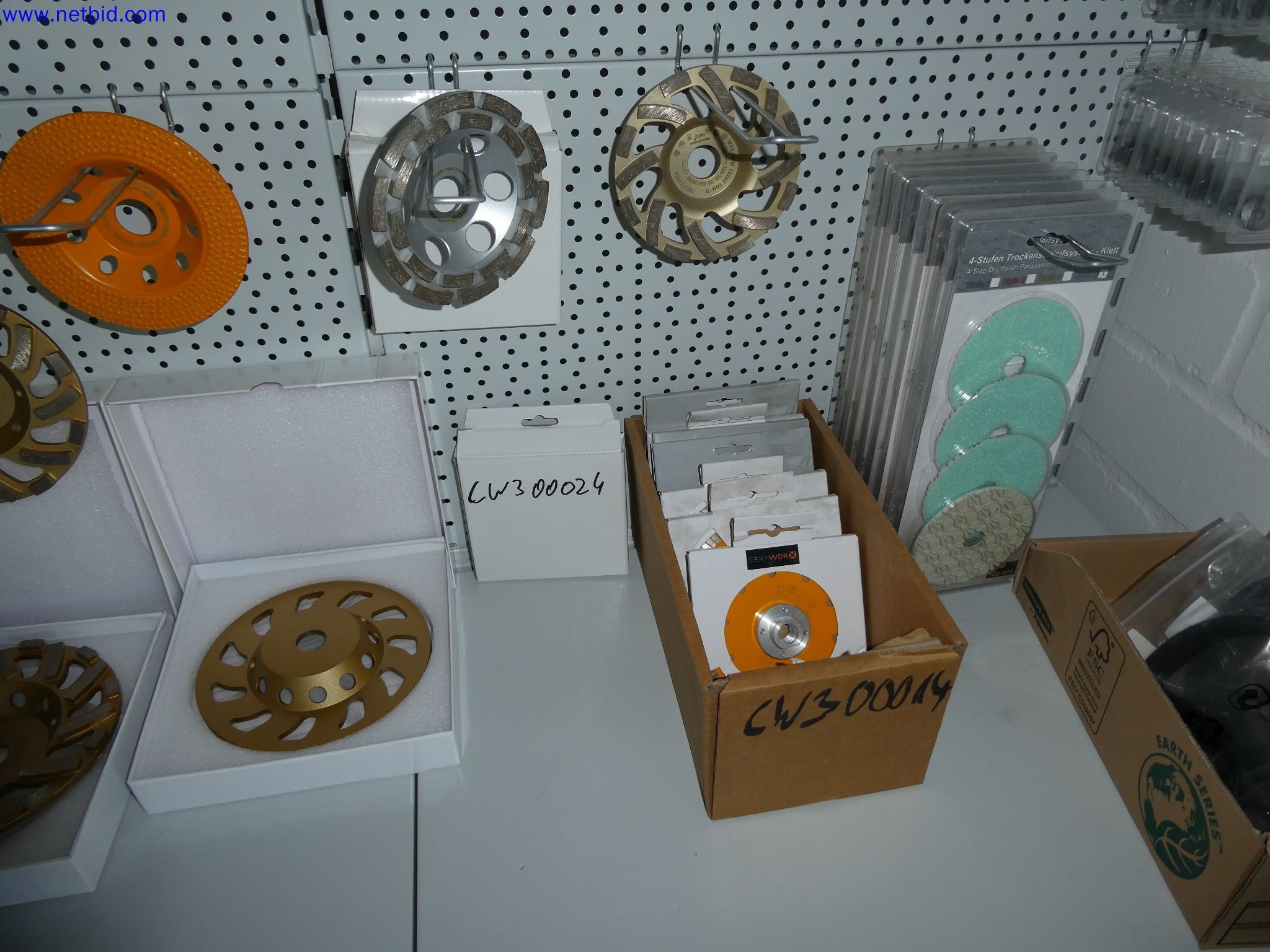 Storage technology, inventories Painting and tiling area, tile exhibition, inventory-8