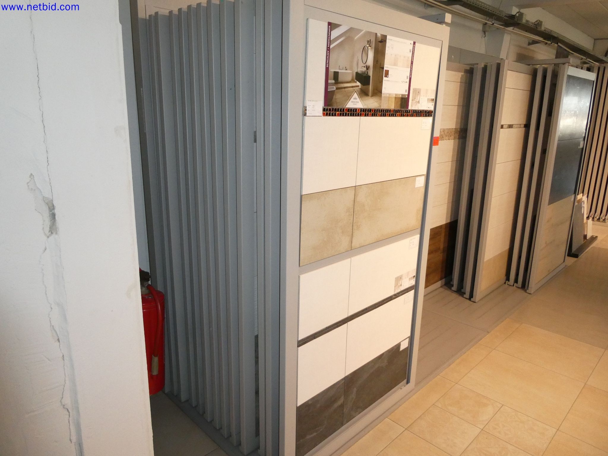 Technologia magazynowania, inwentaryzacja Obszar malowania i układania płytek, wystawa płytek, inwentaryzacja-7