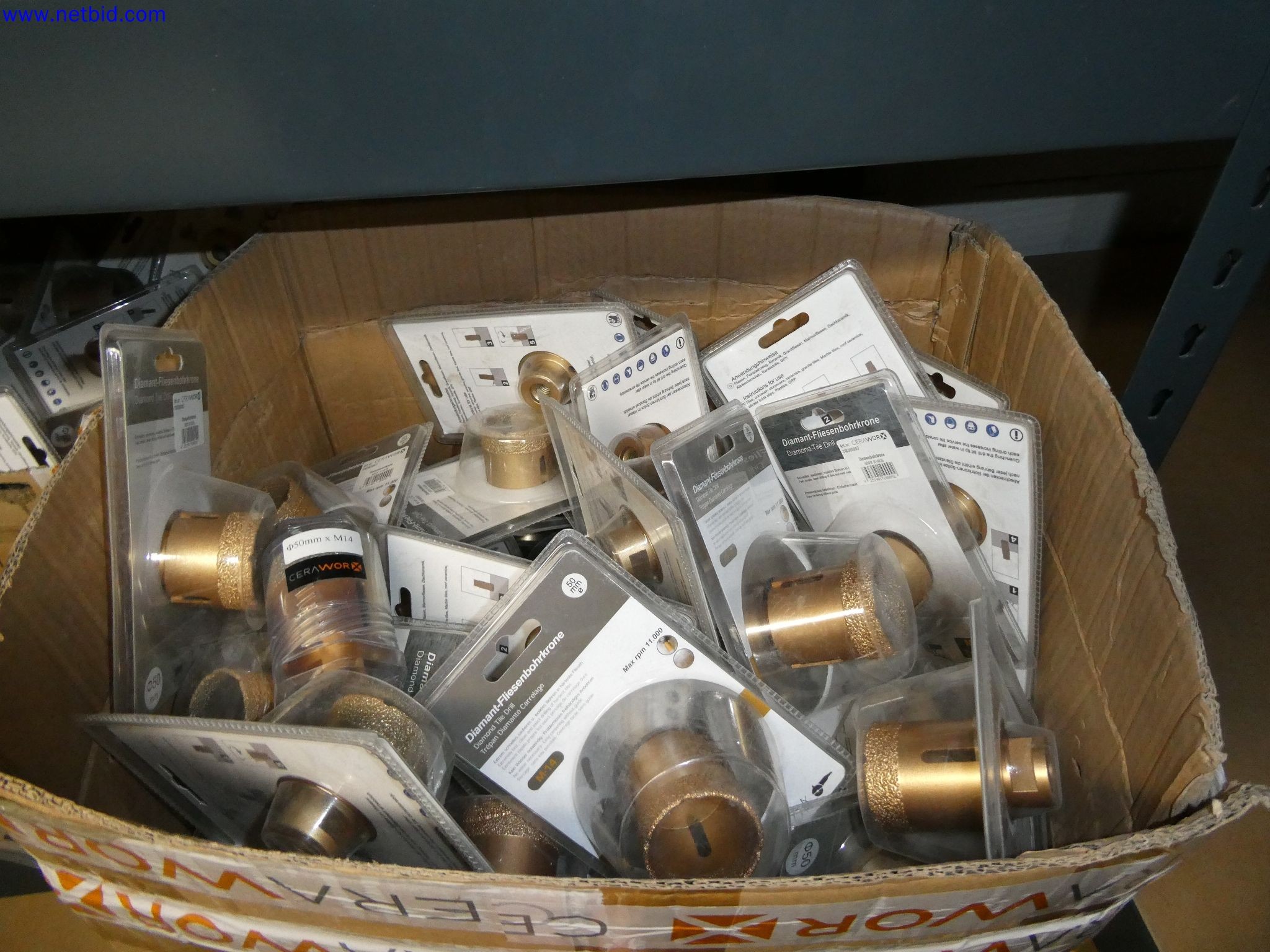 Skladovací technika, inventáře Malířské a obkladačské plochy, výstava obkladů, inventáře-18