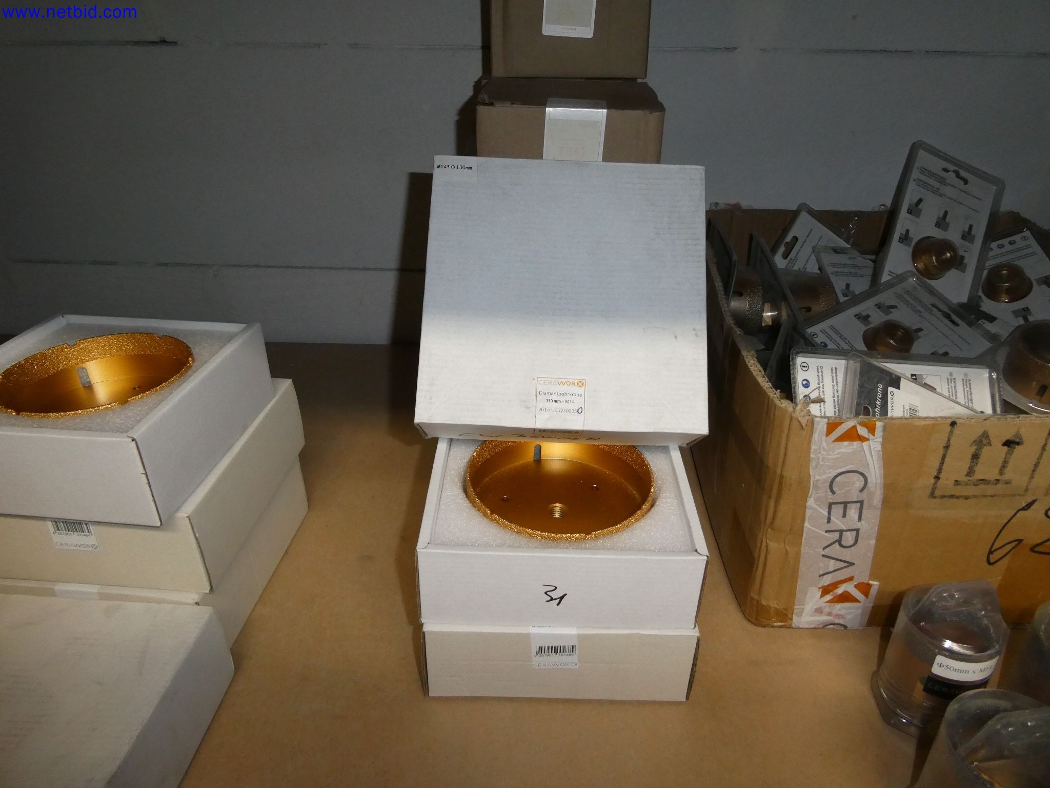 Skladovací technika, inventáře Malířské a obkladačské plochy, výstava obkladů, inventáře-3