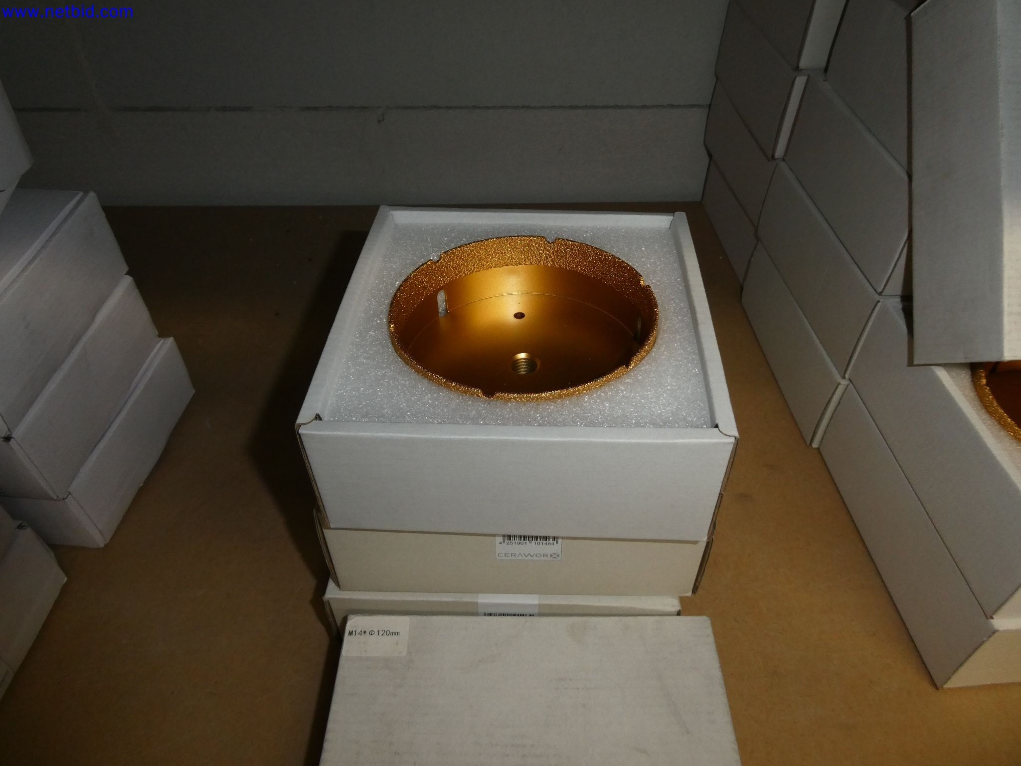 Skladovací technika, inventáře Malířské a obkladačské plochy, výstava obkladů, inventáře-5