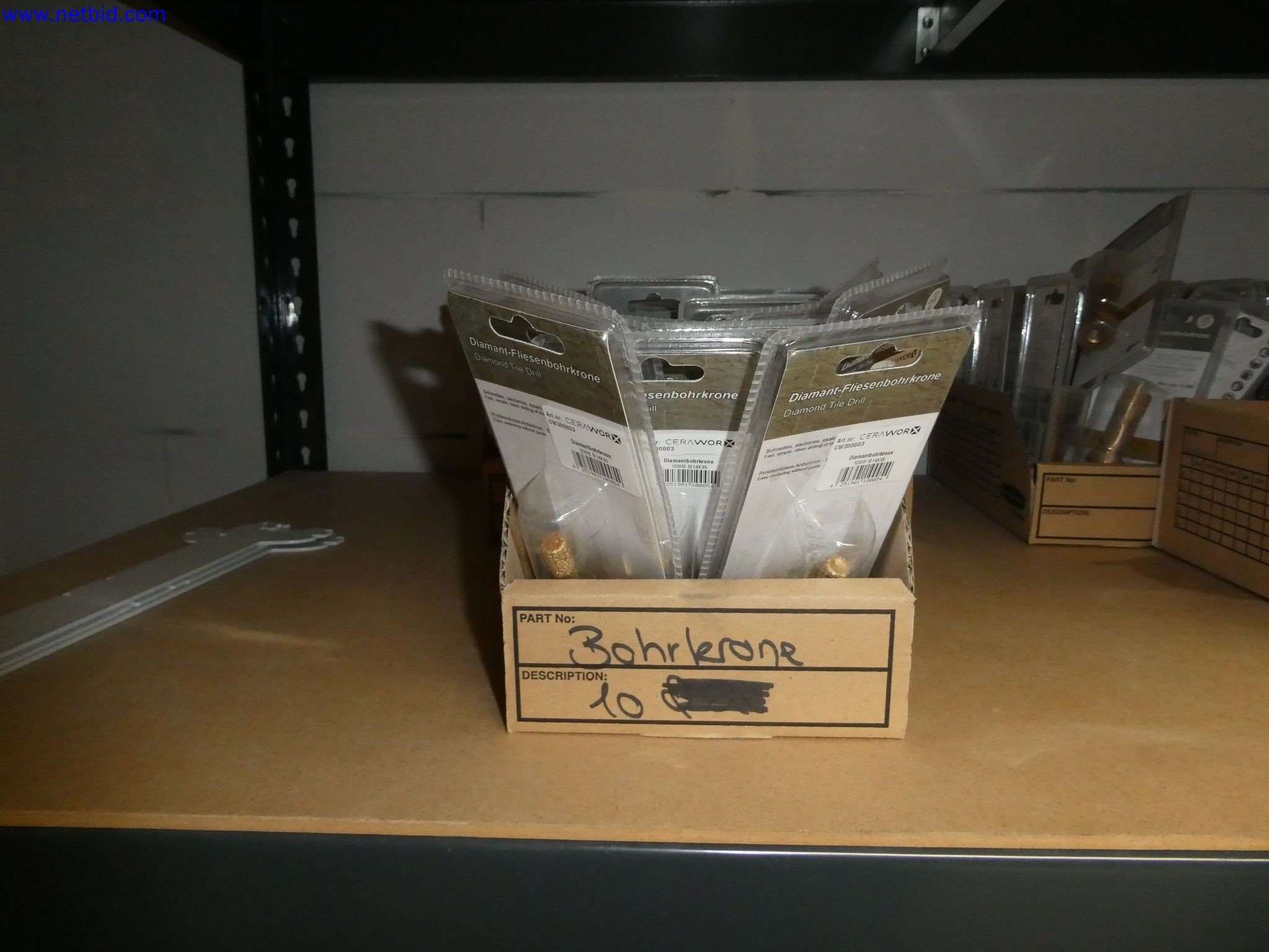 Skladovací technika, inventáře Malířské a obkladačské plochy, výstava obkladů, inventáře-9